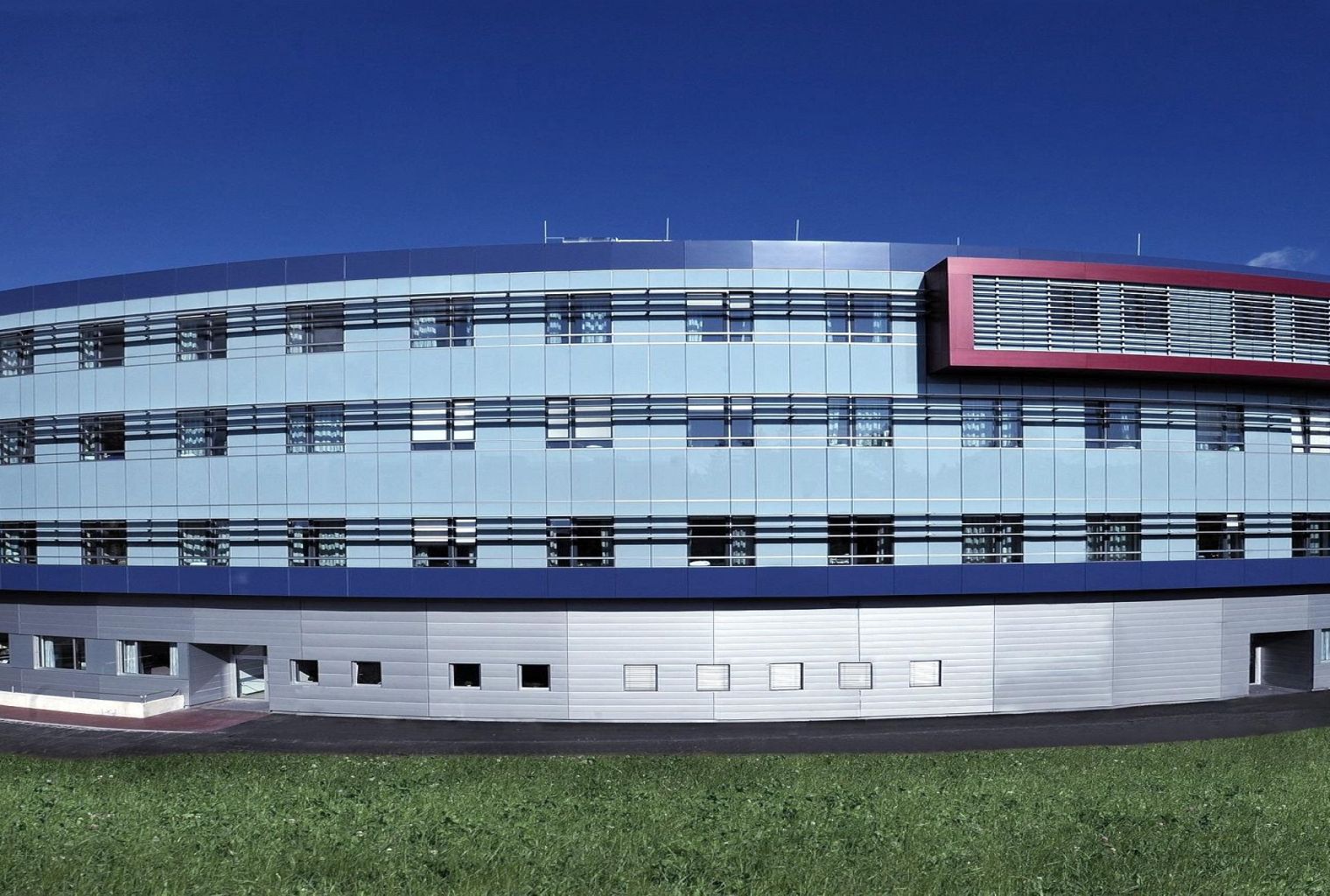 Rundes futuristisches Gebäude